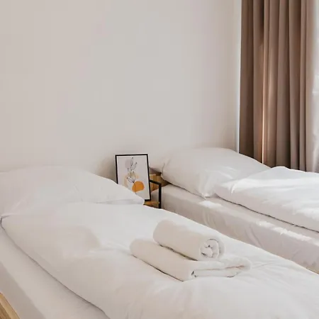 Kopernika 16, Sun & Snow * Устка