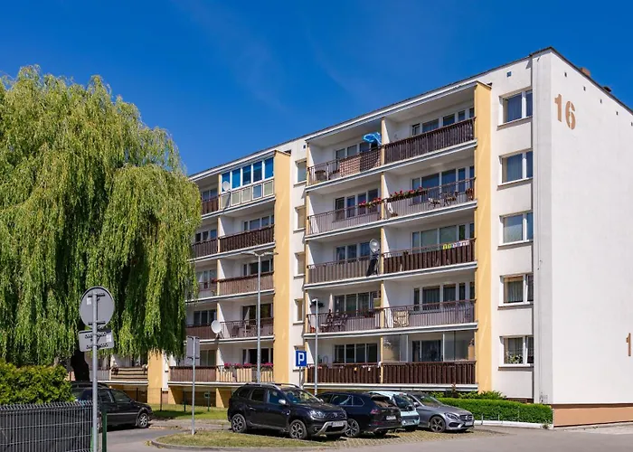 Kopernika 16, Sun & Snow *